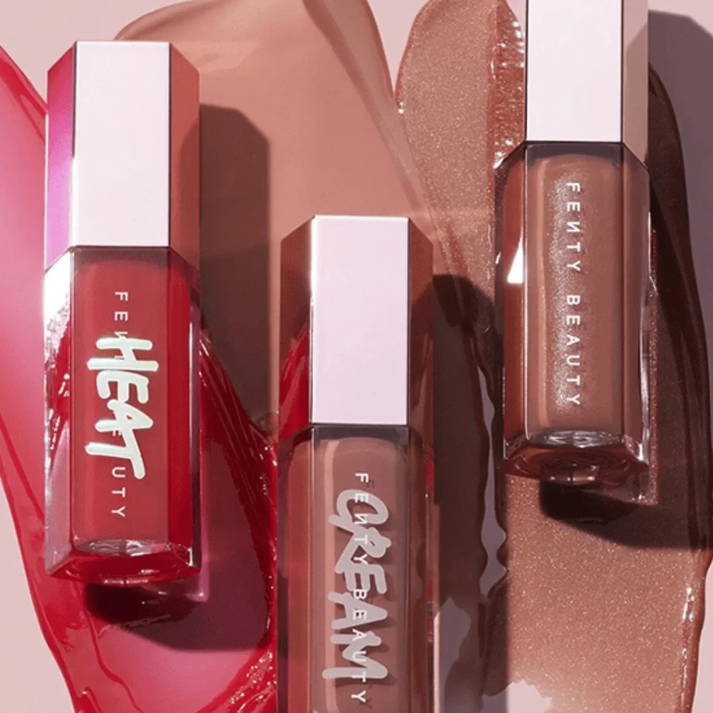 ♣️🌙Fenty Glow Heat Gloss Bomb 03